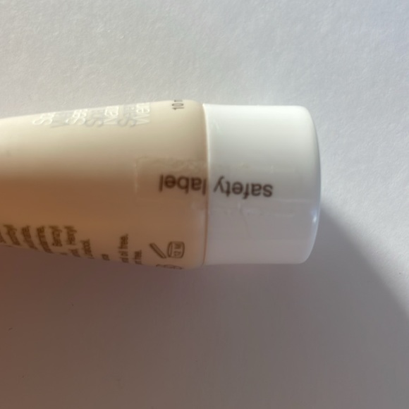 Bundle of hydrating moisturizers and face creams - Picture 12 of 12